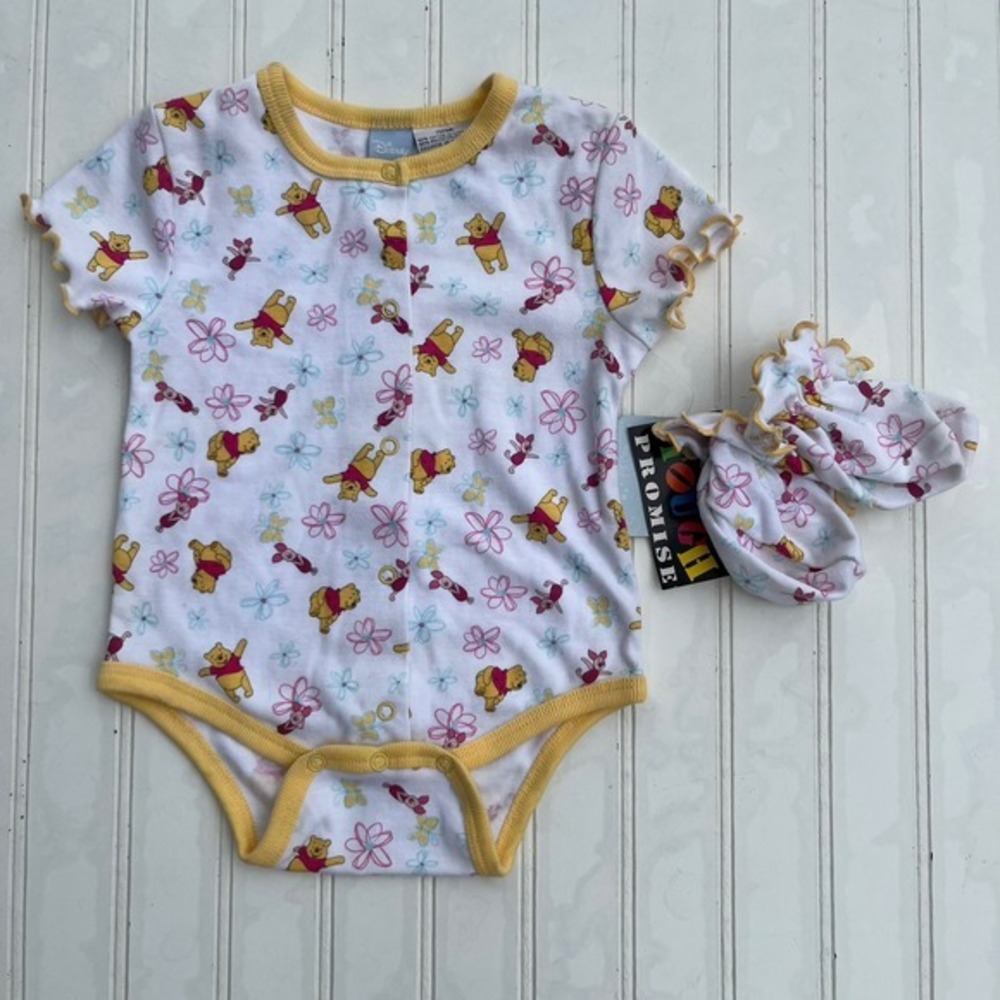 Y2k Disney Winnie the Pooh Piglet Baby Bodysuit and Booties Set 12M White Yellow